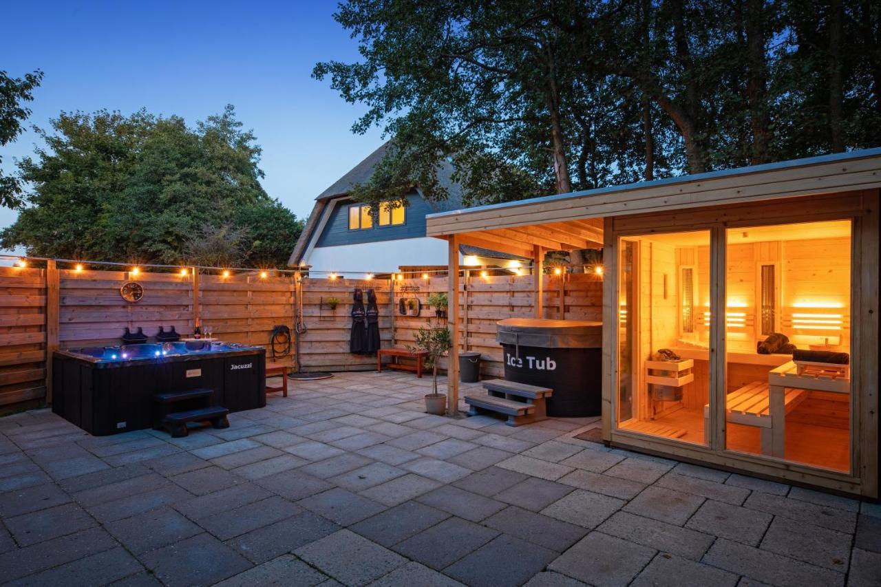 The Island Life Texel Met Jacuzzi Villa De Koog  Dış mekan fotoğraf